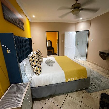 The Yacht House Hotel ฮาร์ทบีสบูร์ท ภายนอก รูปภาพ